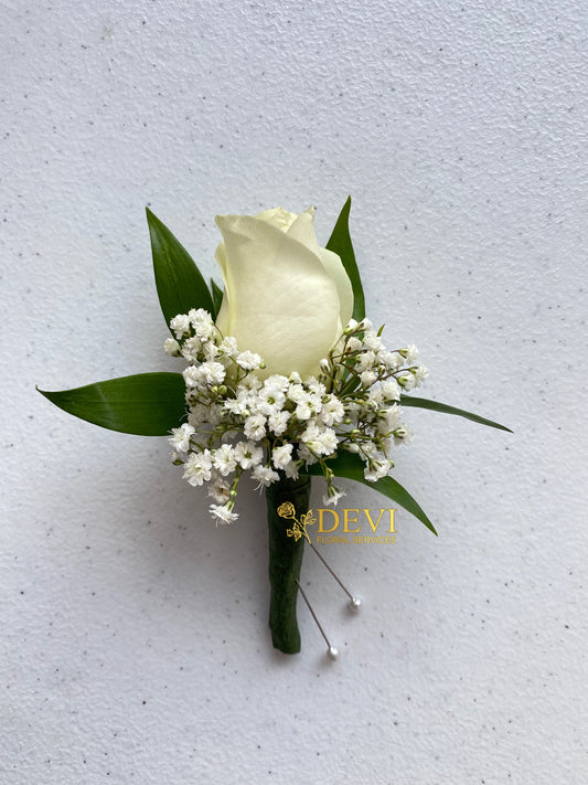 Classic White Rose paired with Gypsophila