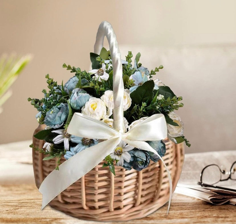 Bridesmaids Baskets with Flowers