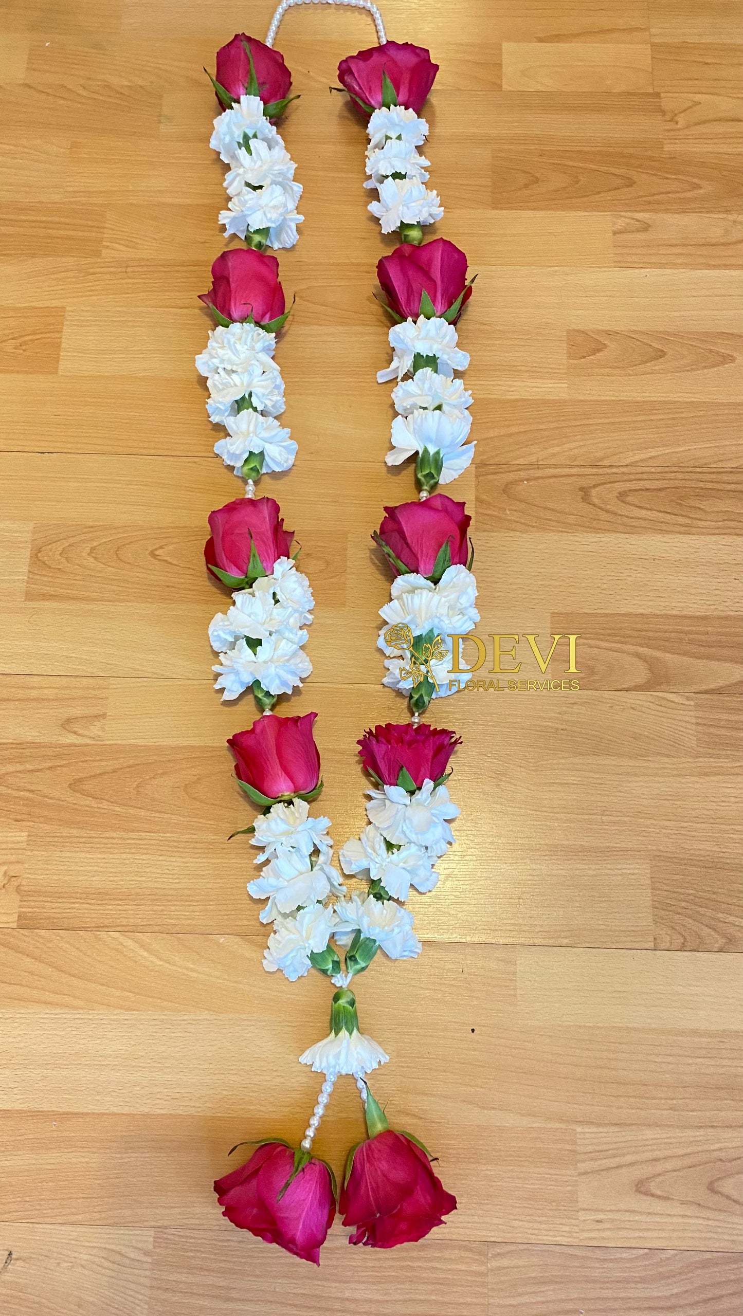 Carnation Dream Garland 845