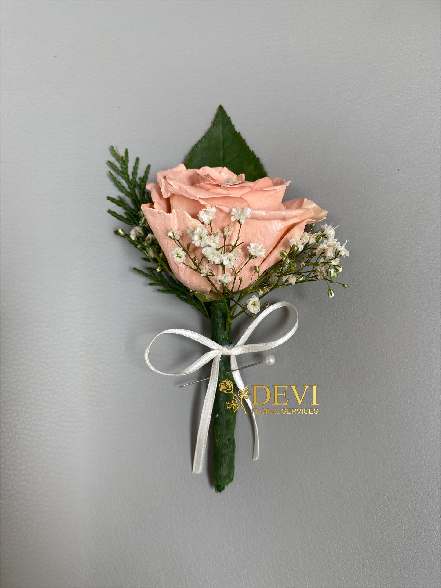 Standard Classic Peach Rose Boutonnière